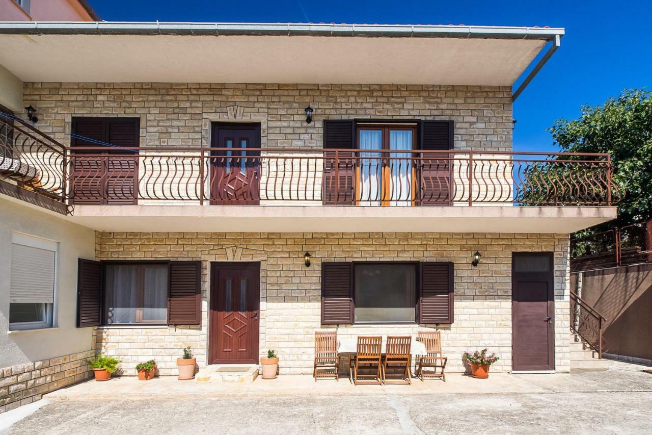 Apartment Olivera Трогир Экстерьер фото