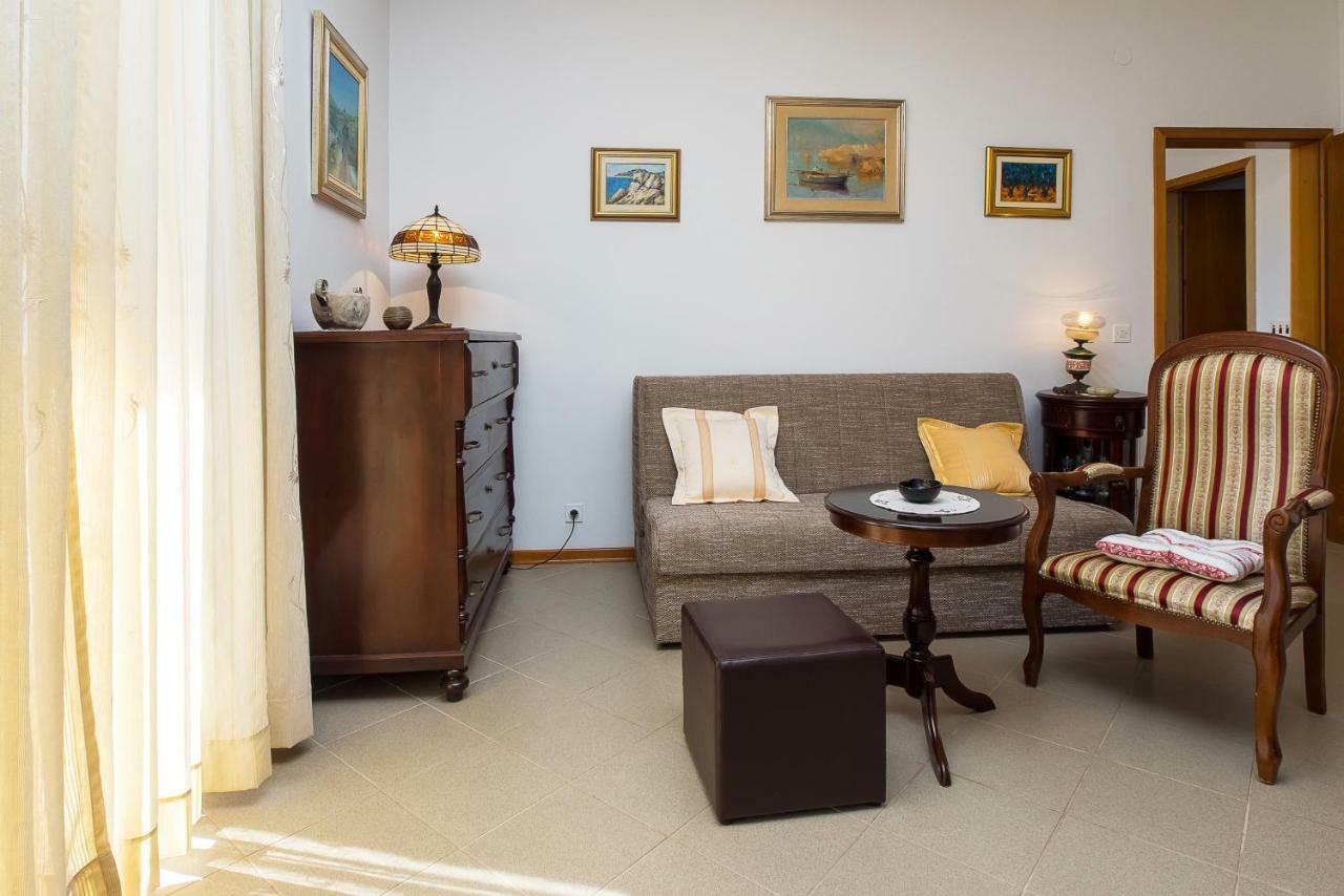 Apartment Olivera Трогир Экстерьер фото